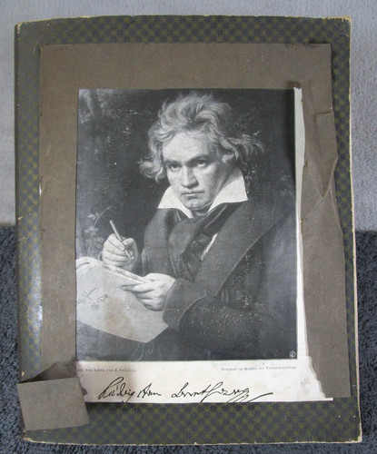 Lovely vintage collectable - lovely,